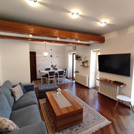 Deluxe Apartment Lejla - Free Garage Parking 塞拉耶佛 外观 照片