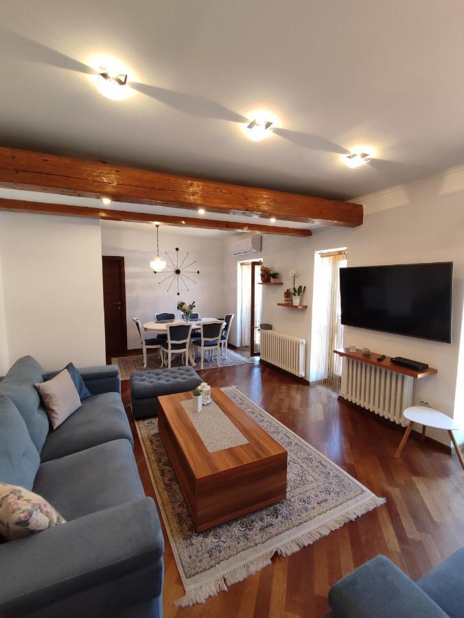 Deluxe Apartment Lejla - Free Garage Parking 塞拉耶佛 外观 照片